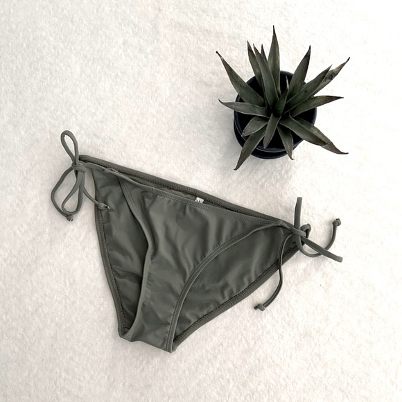 NEW Ardene Basic Collection Swim Bottom - Picture 1 of 6